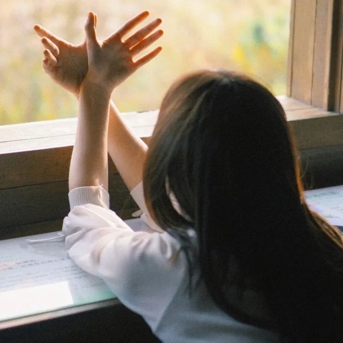 洞里的月亮
